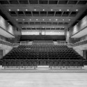 Reina Victoria Theatre-Cinema / Enrique Abascal García Reina Victoria Theatre-Cinema / Enrique Abascal García Courtesy of Clemente Delgado