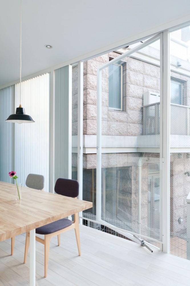 Life in spiral / Hideaki Takayanagi