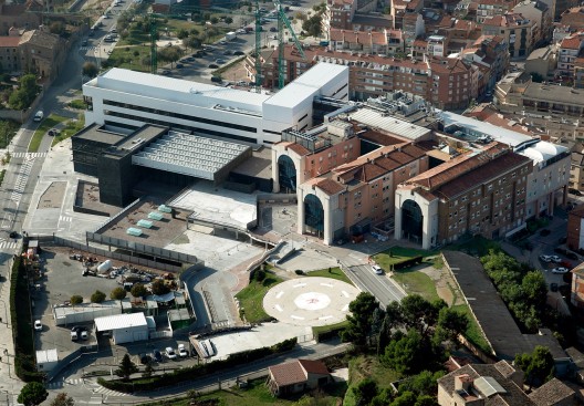 Extension and Remodeling of Hospital Sant Joan de Déu de Manresa / Estudi PSP Arquitectura
