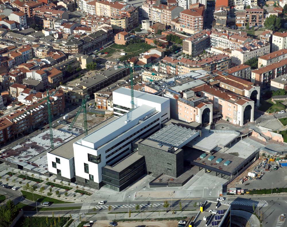 Extension and Remodeling of Hospital Sant Joan de Déu de Manresa / Estudi PSP Arquitectura