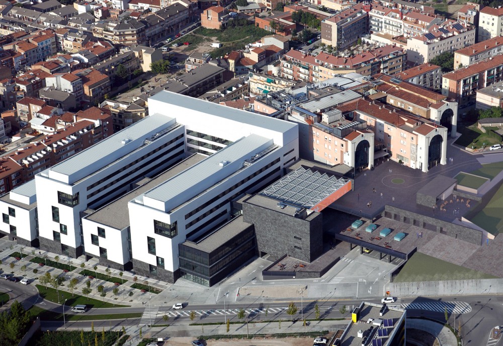 Extension and Remodeling of Hospital Sant Joan de Déu de Manresa / Estudi PSP Arquitectura