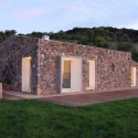 Seaside Single House / modostudio Seaside Single House / modostudio Courtesy of modostudio