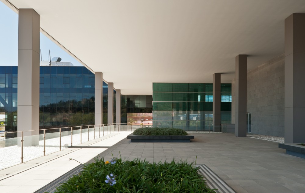 D38 Office / Arata Isozaki