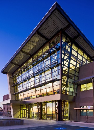 Mack Energy Corporate Headquarters / Van H. Gilbert Architect