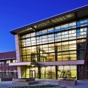 Mack Energy Corporate Headquarters / Van H. Gilbert Architect Mack Energy Corporate Headquarters / Van H. Gilbert Architect © Paul Coulie
