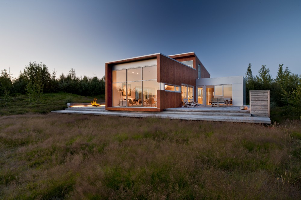 Ice House / Minarc