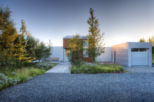 Ice House / Minarc