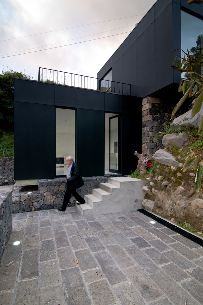 N2X035 HOUSE / N2X Arquitectos