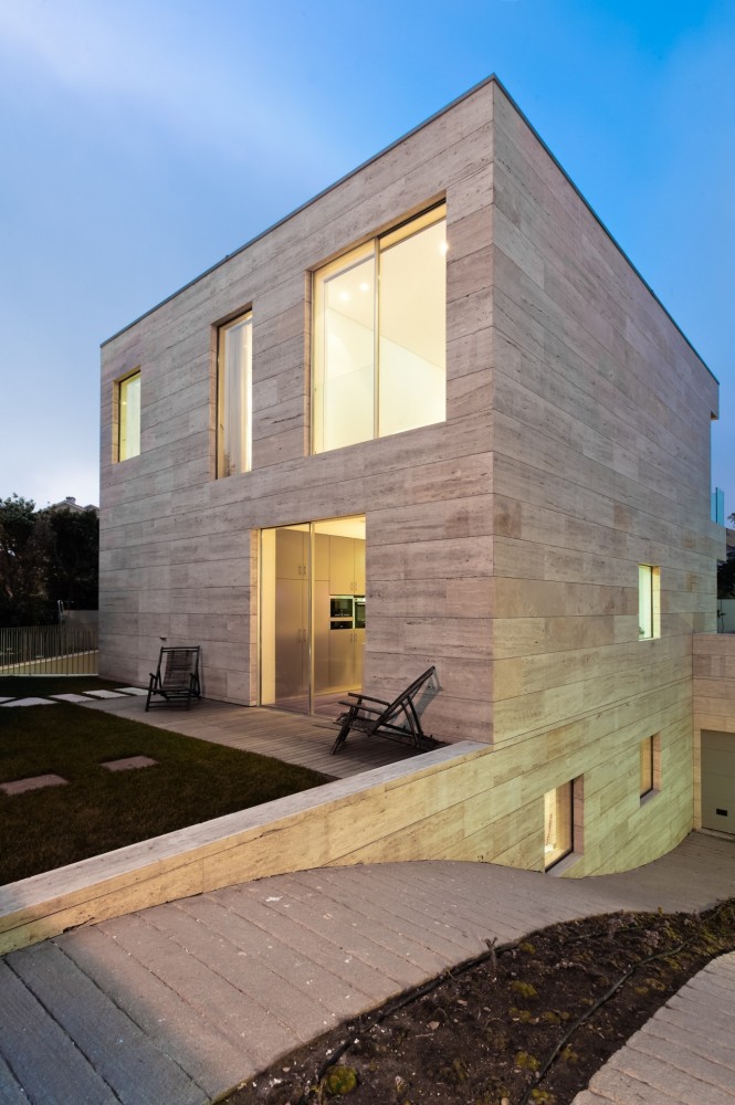 L02CR House / ARQX Architects