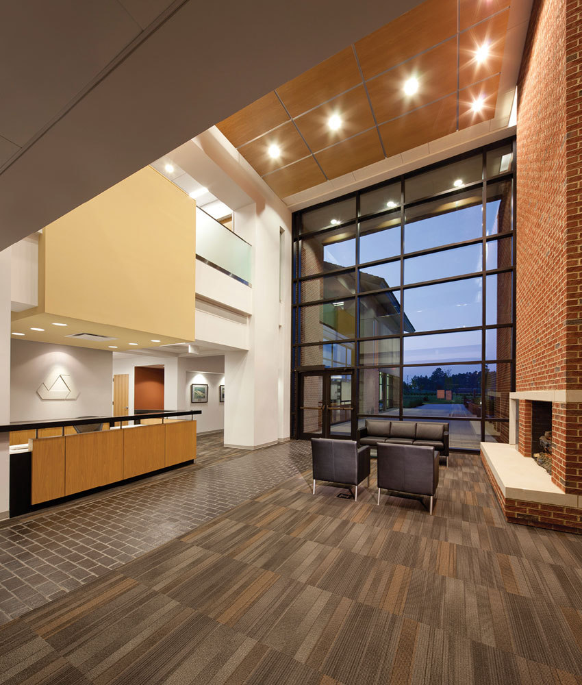 Triangle Brick Headquarters / Pearce Brinkley Cease + Lee