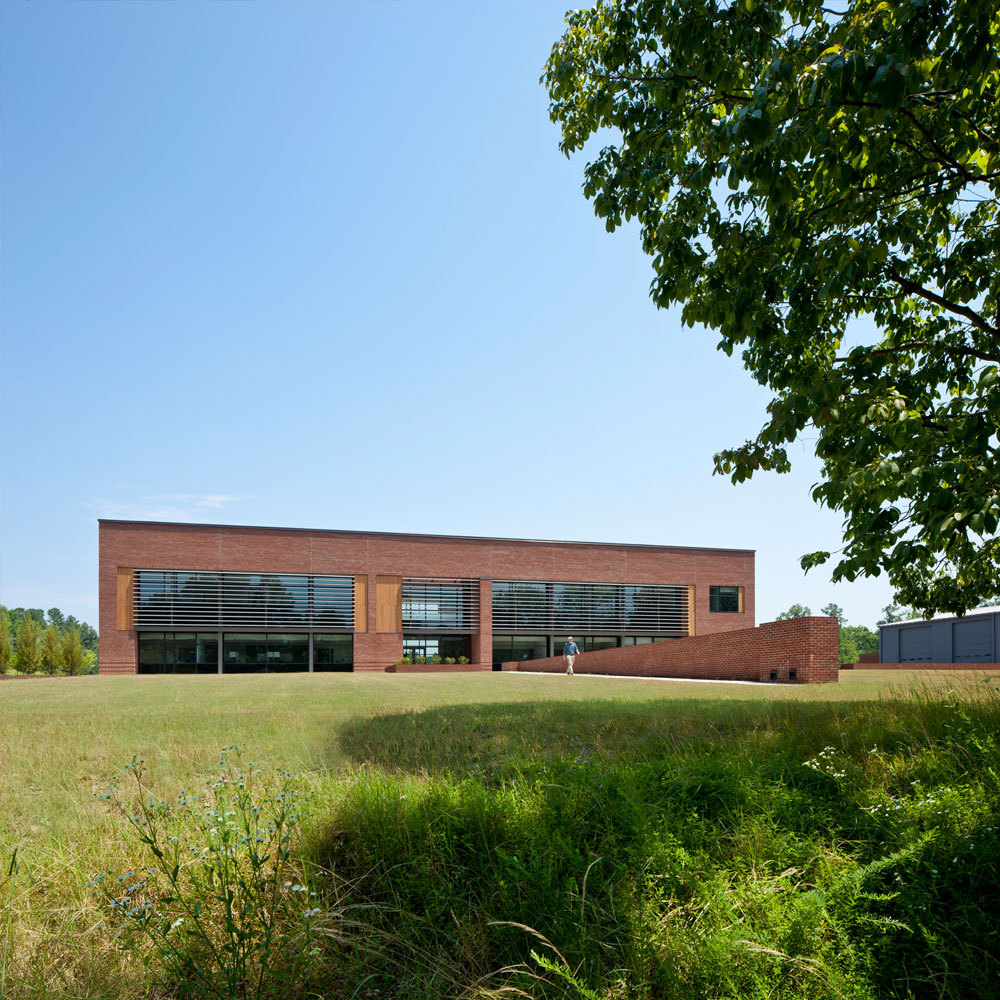Triangle Brick Headquarters / Pearce Brinkley Cease + Lee