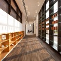 Triangle Brick Headquarters / Pearce Brinkley Cease + Lee Triangle Brick Headquarters / Pearce Brinkley Cease + Lee © Jonathan Hillyer