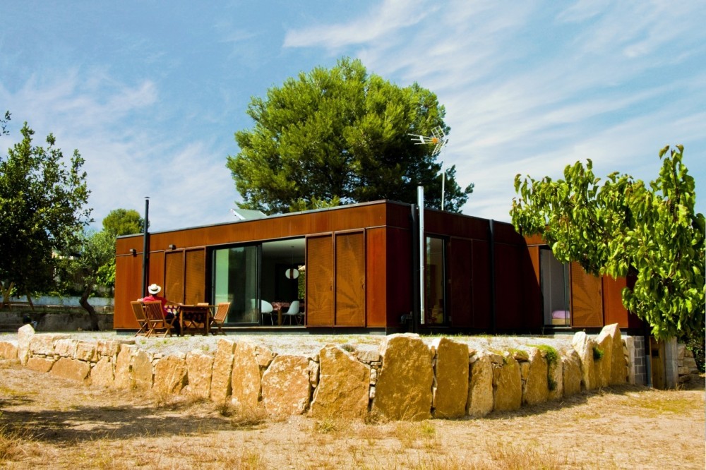 Infiniski Menta House / James & Mau