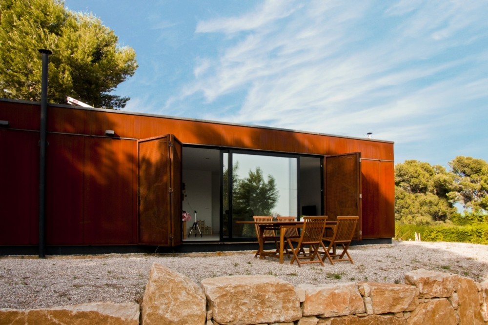 Infiniski Menta House / James & Mau
