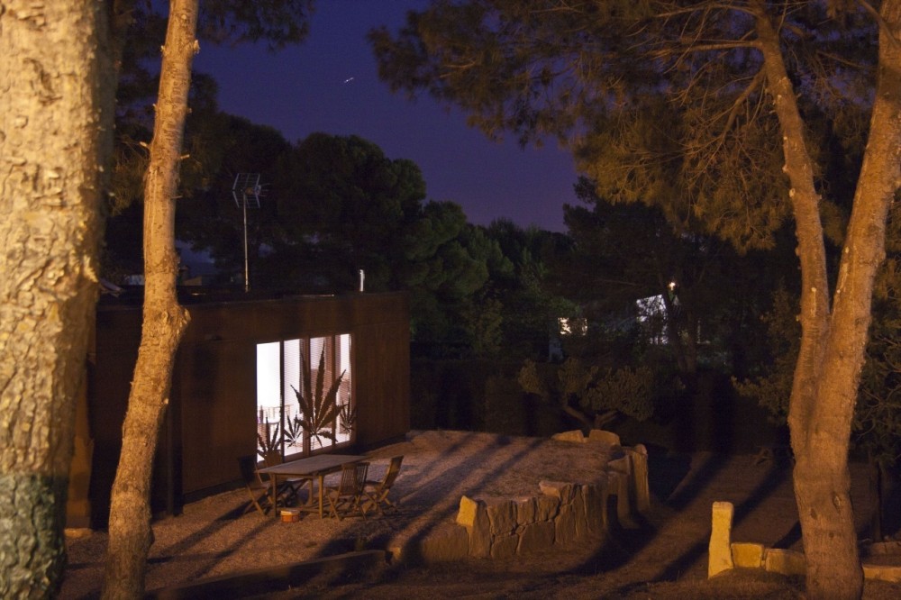 Infiniski Menta House / James & Mau