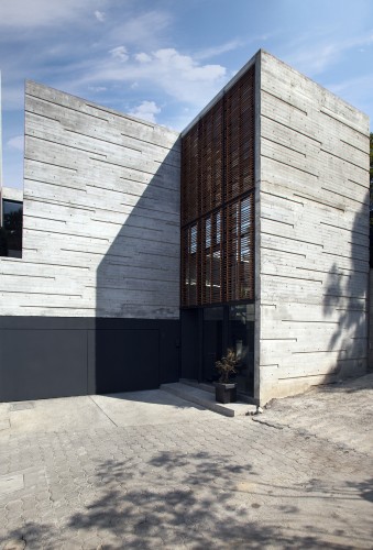 H24 House / R Zero Studio