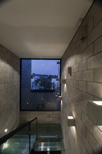 H24 House / R Zero Studio