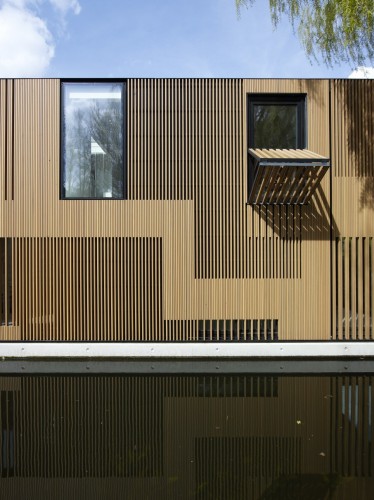 Water Villa / Framework Architects + Studio Prototype