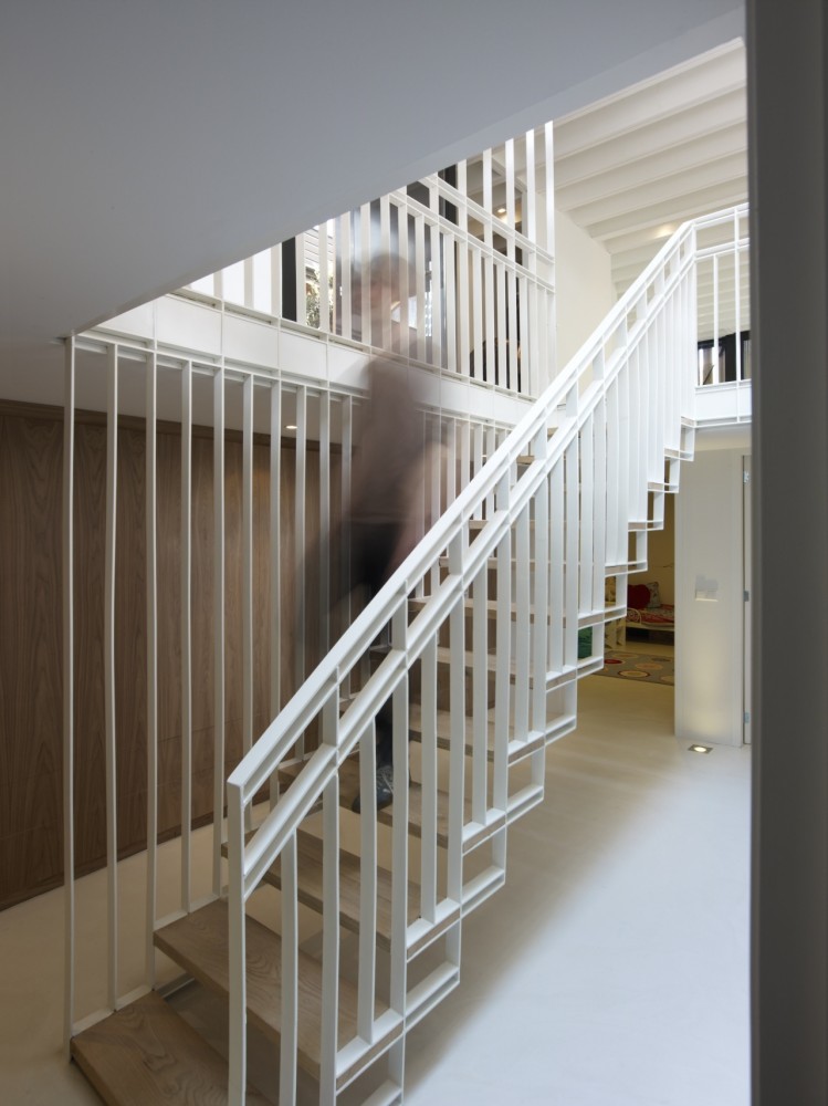 Water Villa / Framework Architects + Studio Prototype