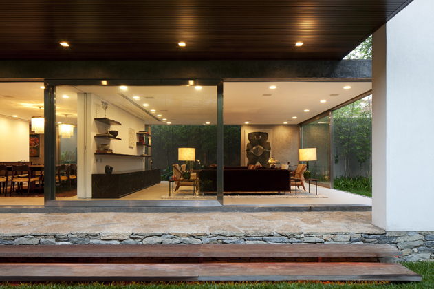 Terra Nova House / Isay Weinfeld