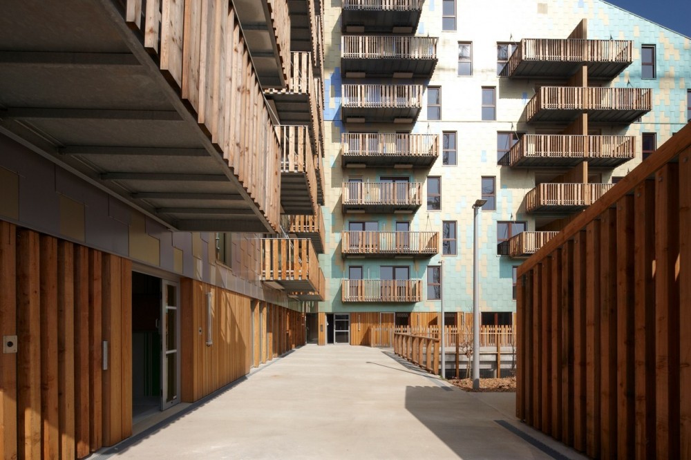 Roller Coaster / Peripheriques Architectes + BERRANGER & VINCENT Architectes