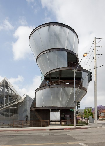 Cunjunctive Points: Eric Owen Moss’s Hayden Tract in Culver City