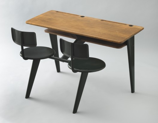School desk. 1946. / Jean Prouvé
