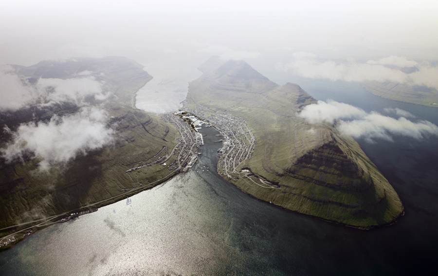 Klaksvik City Center / LCLAOFFICE + Lateral Office