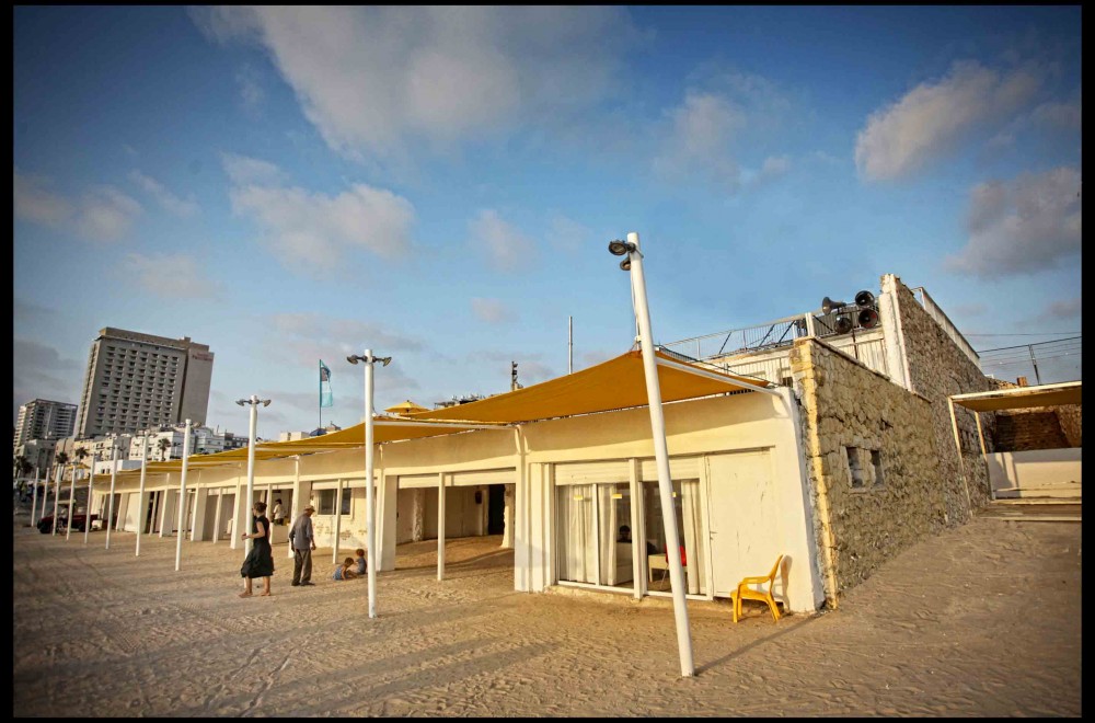 Riviera Seaside Art Gallery / Derman Verbakel Architecture