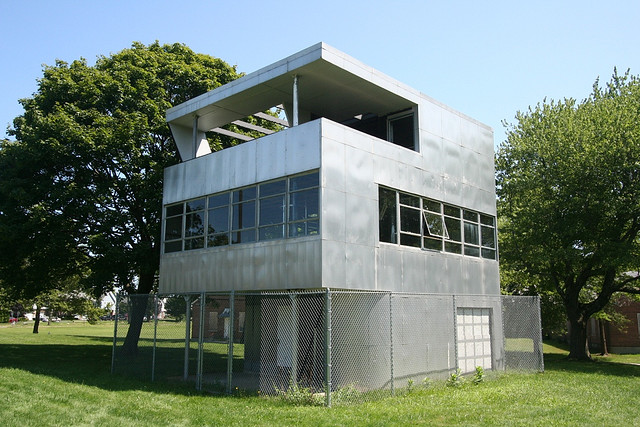 Modern Tide: Midcentury Architecture on Long Island