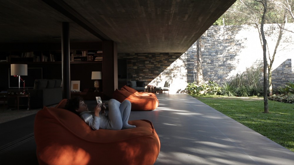 Venice Biennale 2012: StudioMK27 represents Brazil with “Peep”