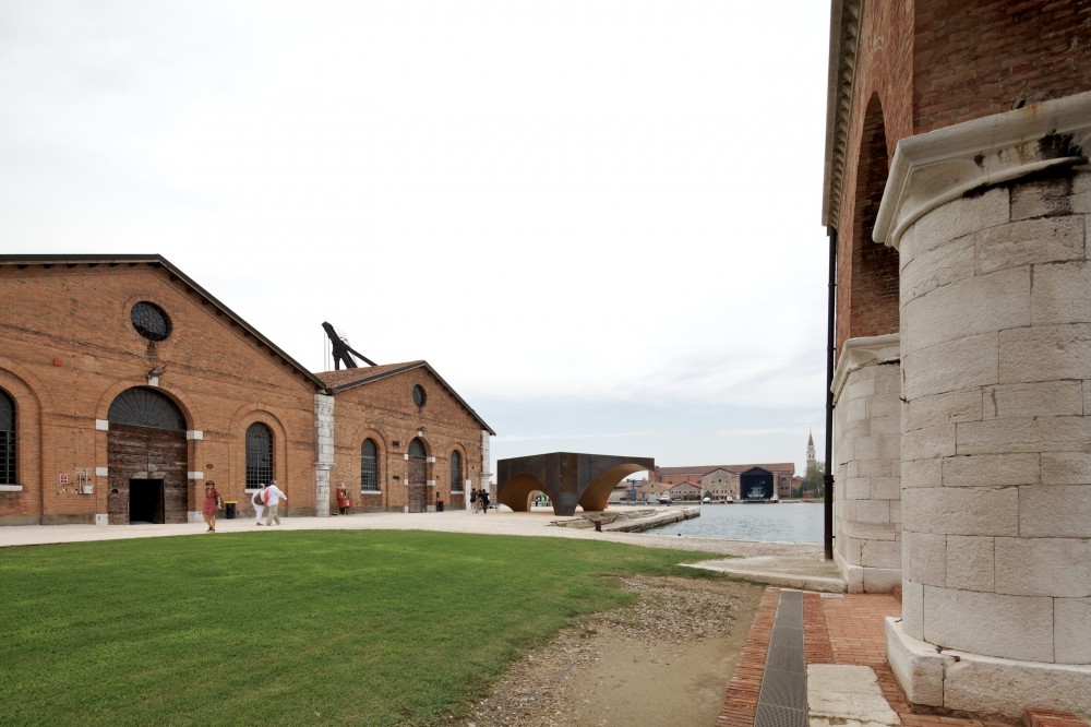 Venice Biennale 2012: Radix / Aires Mateus