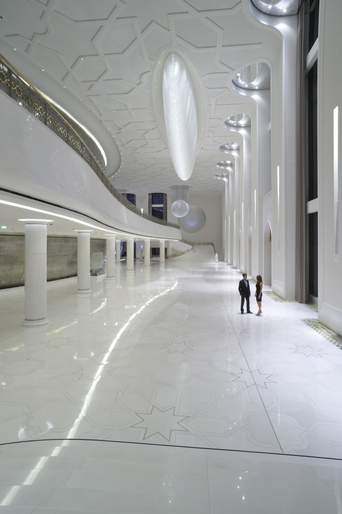 Illumination: Palace of International Forums / pfarré lighting design