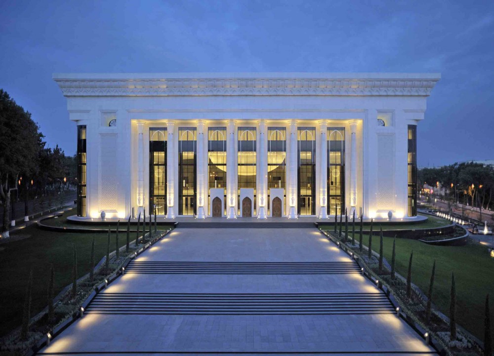 Illumination: Palace of International Forums / pfarré lighting design