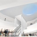 Summer International Shopping Mall / 10 Design (10) Summer International Shopping Mall / 10 Design (10) Courtesy of 10 Design