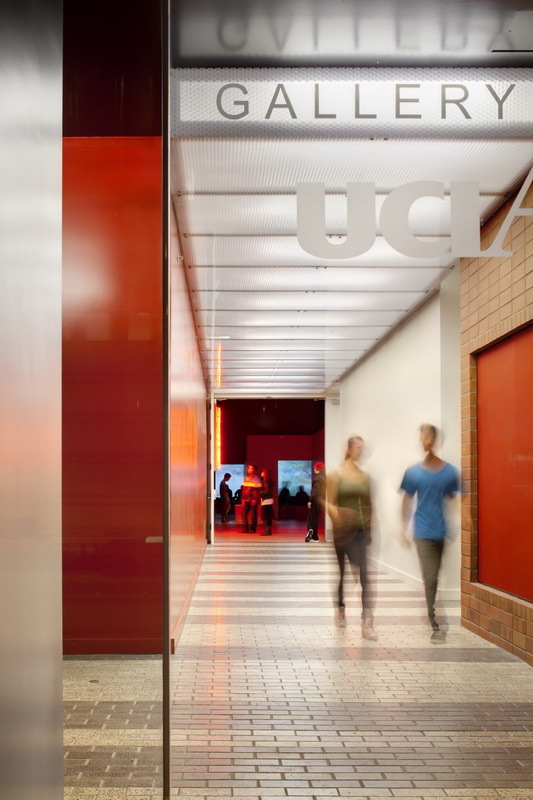 University of California Irvine Contemporary Arts Center / Ehrlich Architects