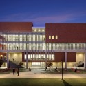 University of California Irvine Contemporary Arts Center / Ehrlich Architects © Lawrence Anderson