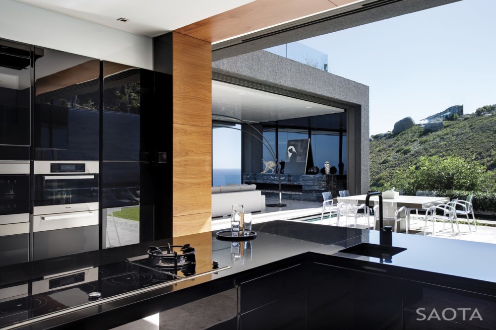 Nettleton 198 / SAOTA