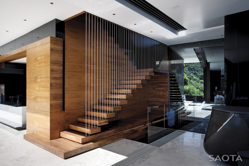Nettleton 198 / SAOTA