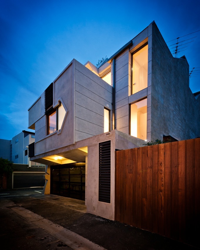 The Hive Apartment / ITN Architects