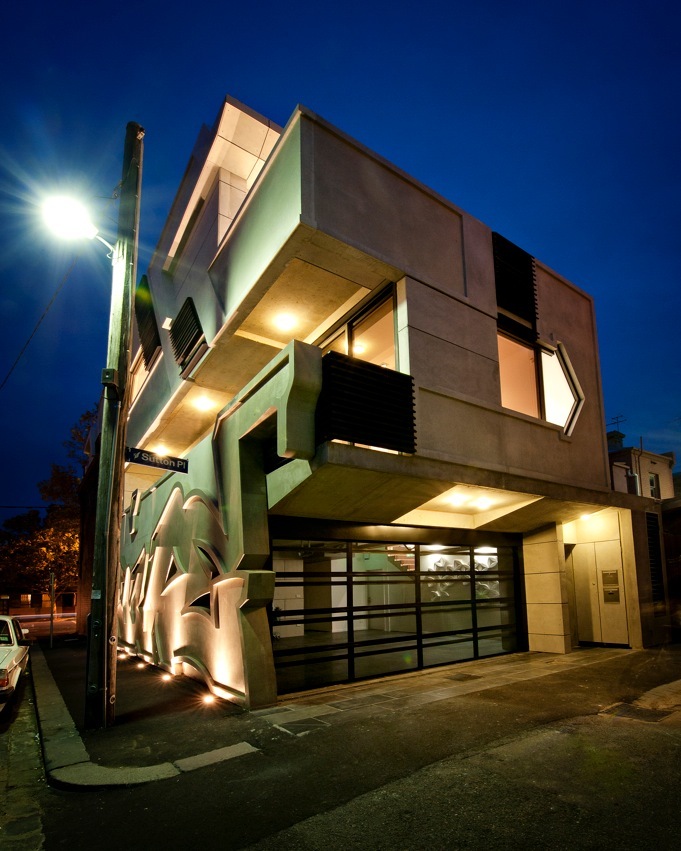The Hive Apartment / ITN Architects