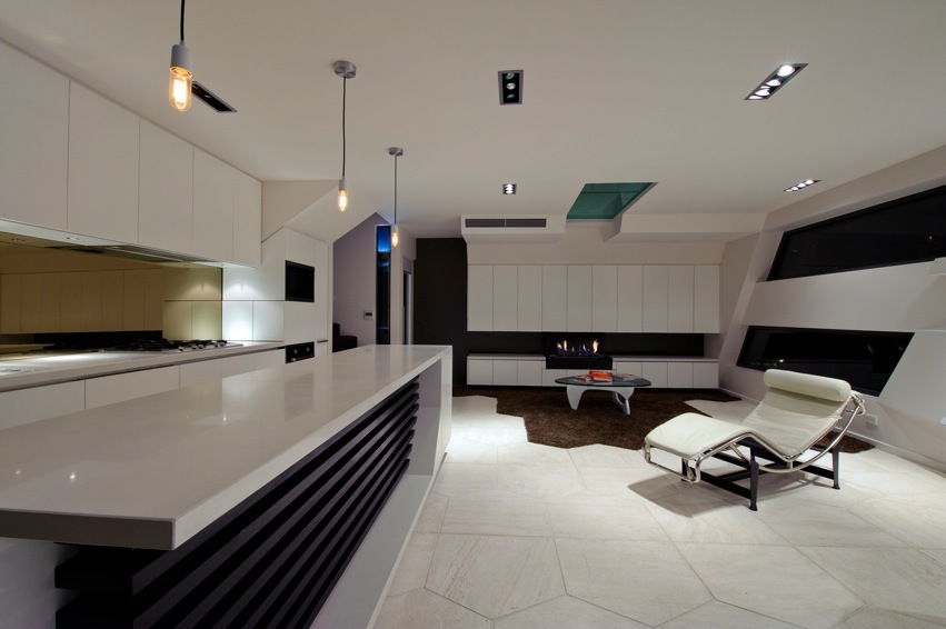 The Hive Apartment / ITN Architects