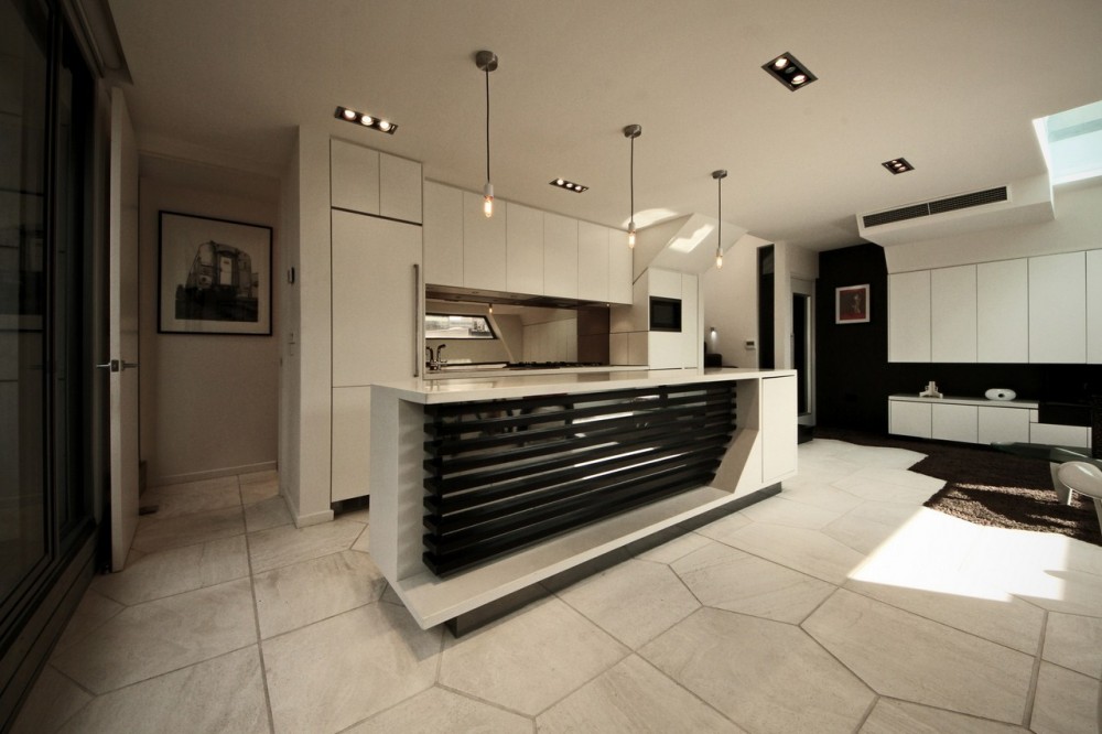 The Hive Apartment / ITN Architects