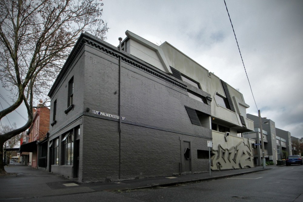 The Hive Apartment / ITN Architects