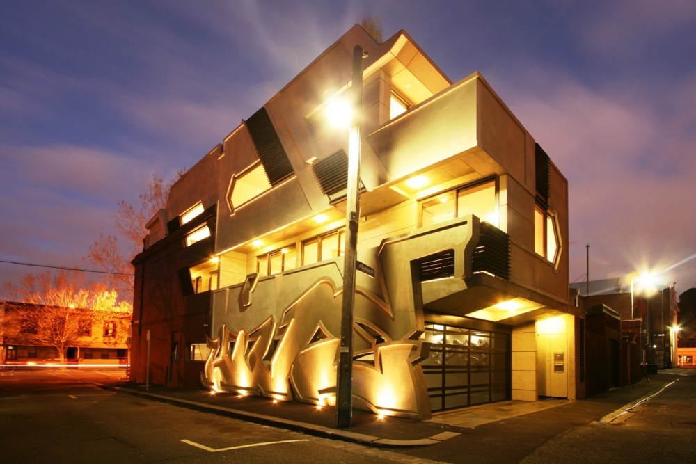 The Hive Apartment / ITN Architects