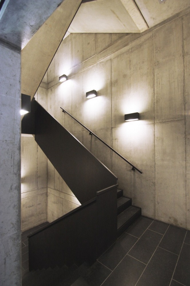 Miura Hotel / Labor 13