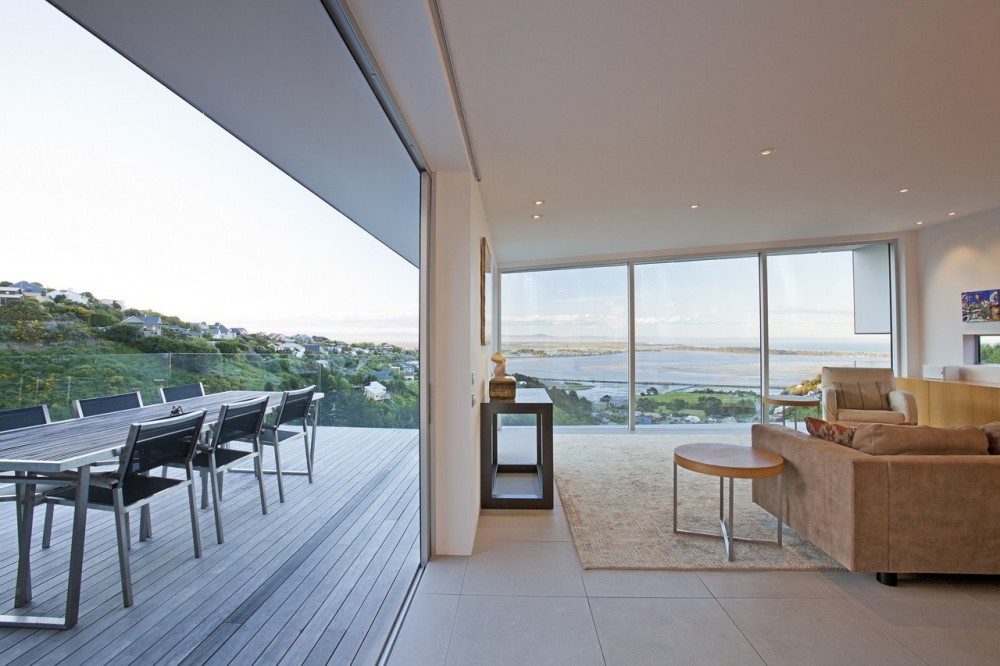 Redcliffs House / MAP Architects