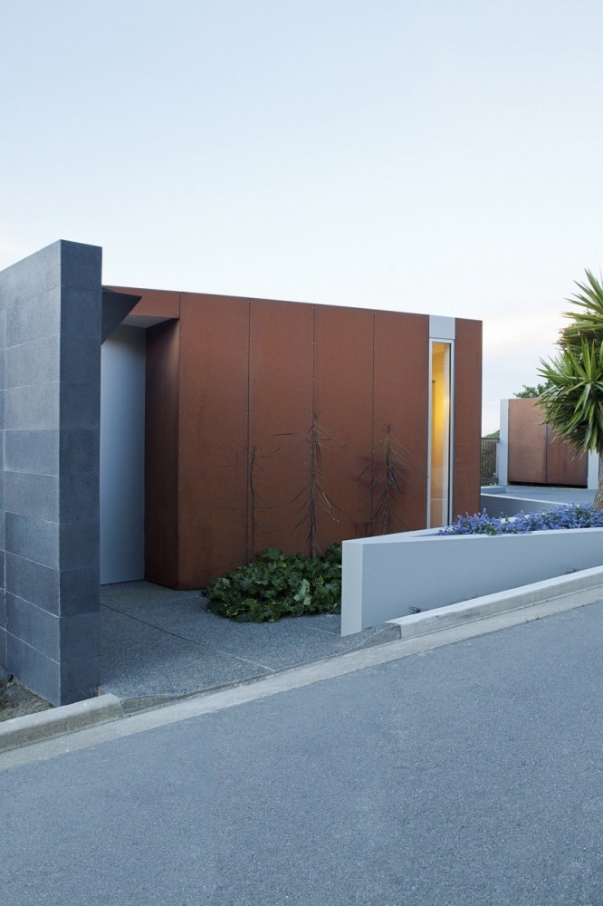 Redcliffs House / MAP Architects