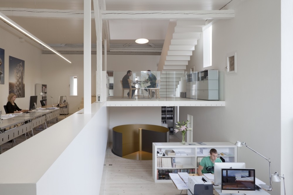Kirchplatz Office + Residence / Oppenheim Architecture + Design