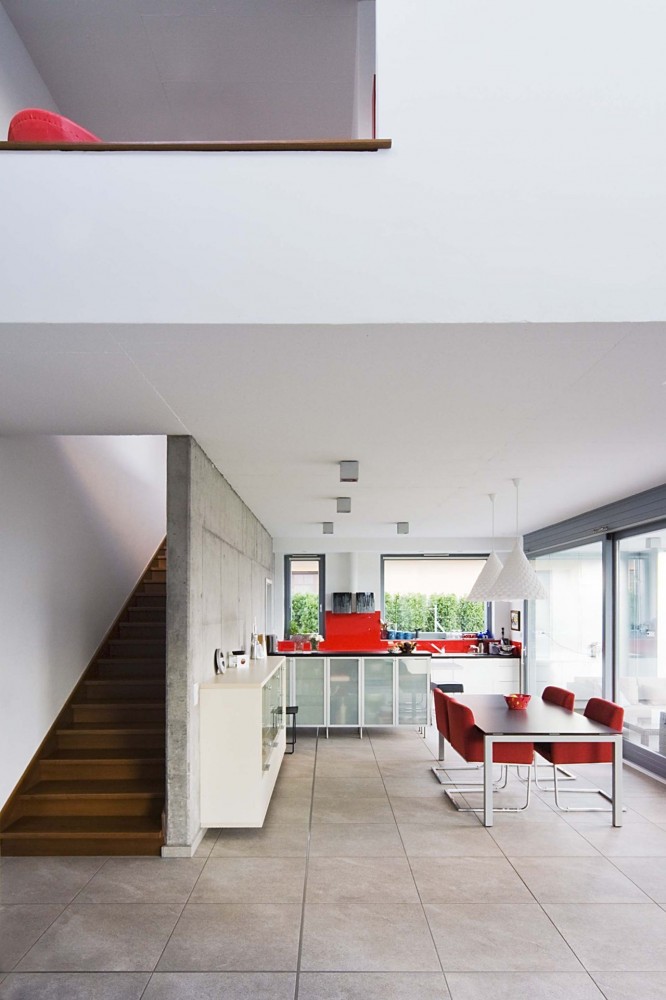 House in Dunaujvaros / ZSK Architects